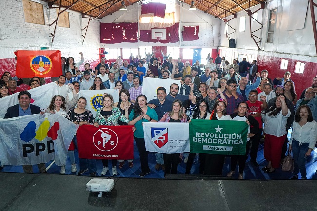 Oficialismo en Los Ríos realizó el primer cónclave con participación de todos los partidos y movimientos